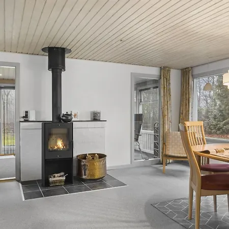 Diuri - 30km From The Sea By Interhome Hébergement de vacances