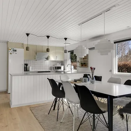Diuri - 30km From The Sea By Interhome *