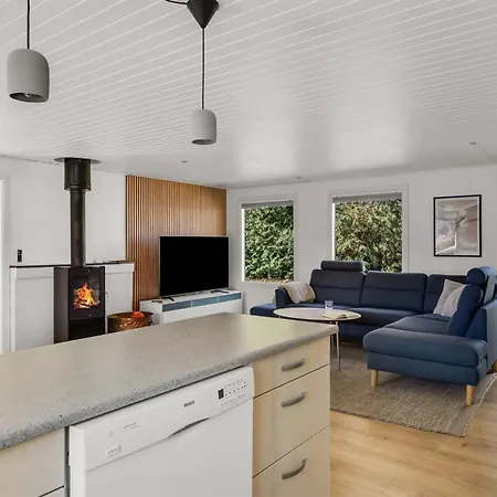 Diuri - 30km From The Sea By Interhome *
